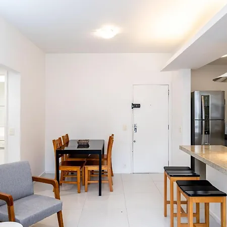 Apartamento C/ Garagem Em Copacabana | Sqc 238/707-3